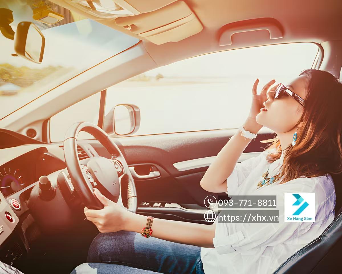 Phụ Nữ Lái Xe