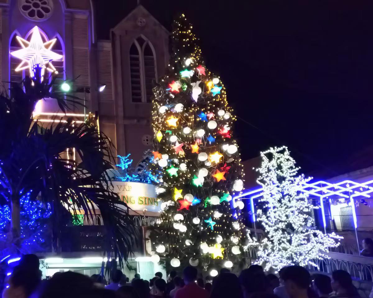 Hình ảnh Xóm Đạo Gò Vấp Noel
