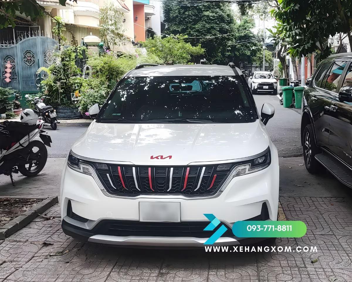 Các loại xe ô tô tự lái phổ biến cho thuê dịp lễ 30/4 tại TPHCM: Sedan 4-5 chỗ, SUV 5 chỗ, MPV 7 chỗ