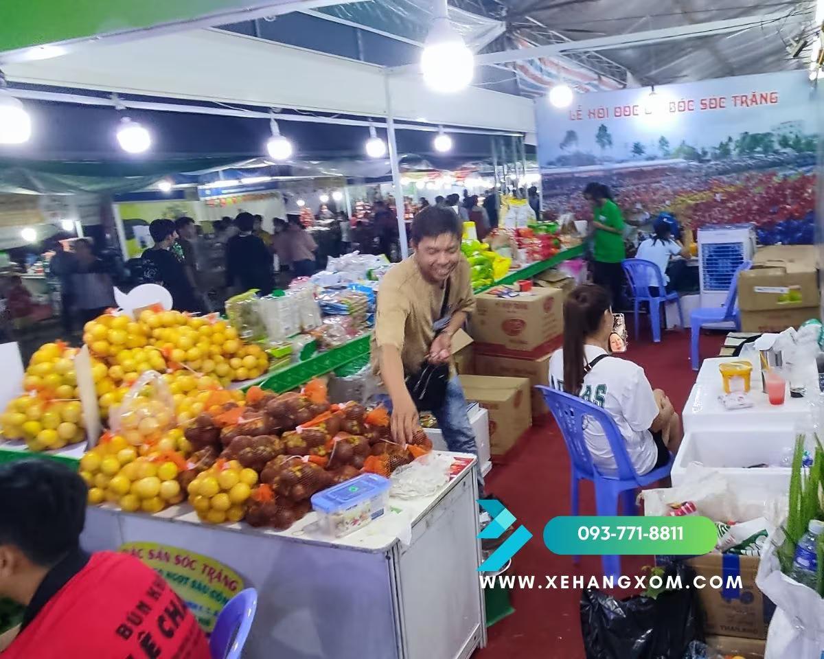 Khám phá sự đa dạng và sôi động tại Hội chợ Thương mại Quốc tế Tịnh Biên - An Giang