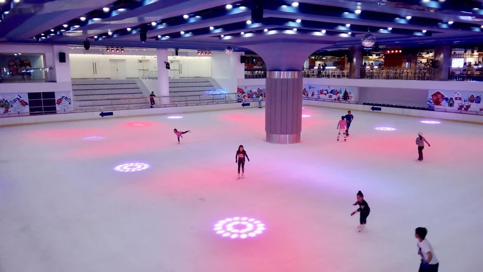 Hình ảnh Vincom Ice Rink Landmark 81